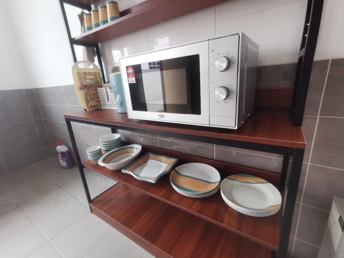 Oyo Homes 90524 D'J Pegaso Serom Homestay Muar Exterior photo