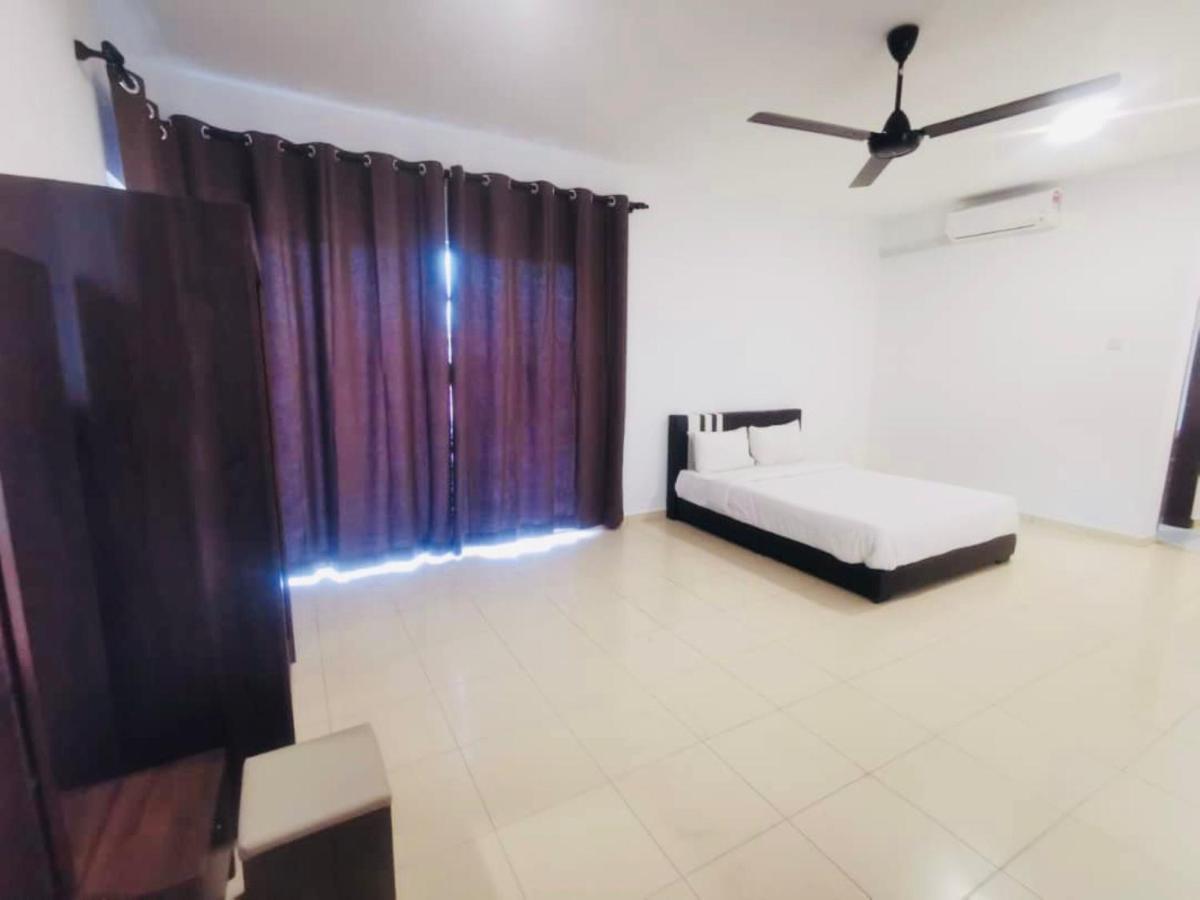 Oyo Homes 90524 D'J Pegaso Serom Homestay Muar Exterior photo