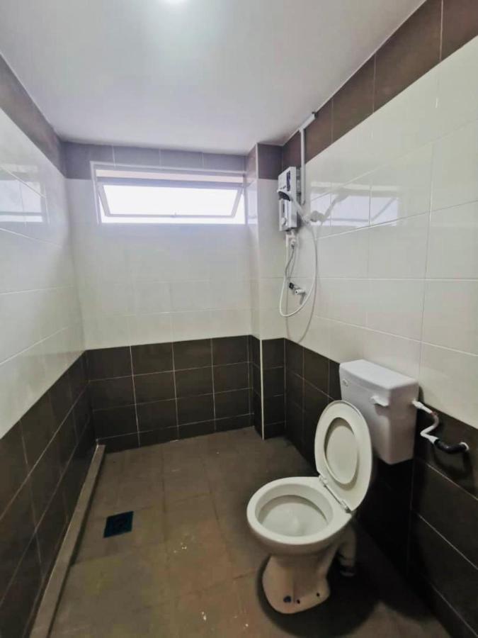 Oyo Homes 90524 D'J Pegaso Serom Homestay Muar Exterior photo